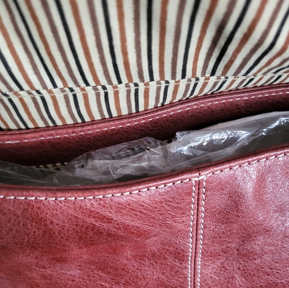 Brand new Soprano leather bag - Picture 3 of 11